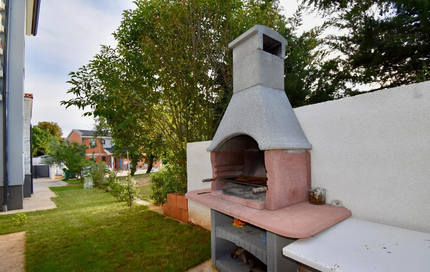Guest house Apartments Mira Pula